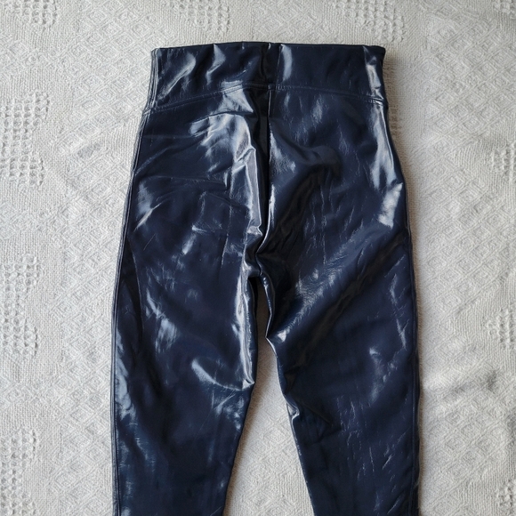 Spanx - Faux Patent Leather High Waisted Shapewear Causal Leggings- Navy - Picture 5 of 10